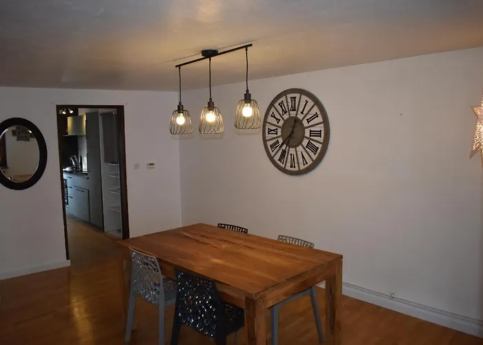 La Tour Du Rempart - T2 En Duplex En Hypercentre De * Colmar